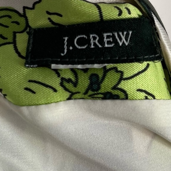 J. Crew • Green Floral Leafy Pencil Skirt - Picture 4 of 5
